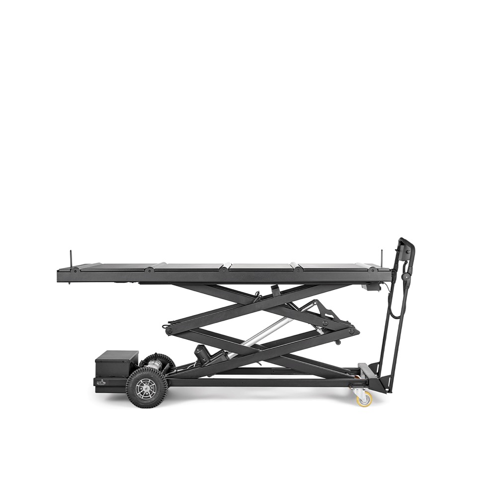 Denne eldrevne kistevogn er let at håndtere. Konstruktionen gør at den har en lille vende radius og kan bruges i snævre rum.